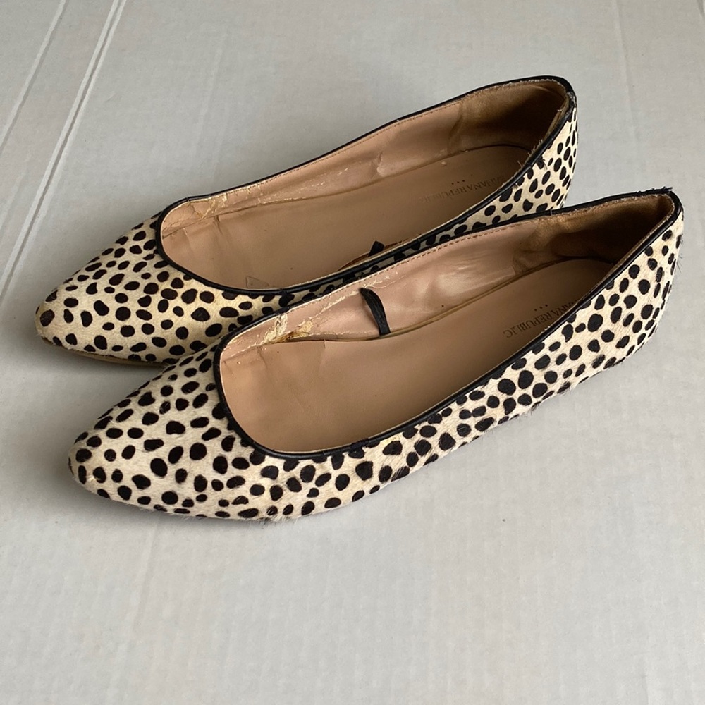 Banana Republic Cowhide Flats Size 8.5